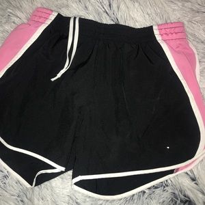 🤩 Nike Shorts (missing logo) ✰